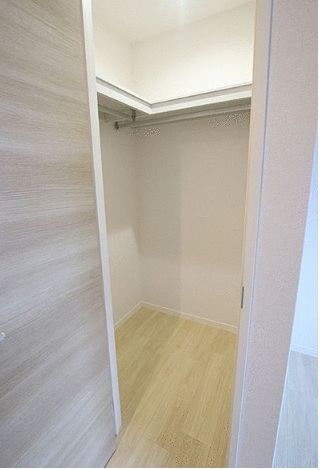 ��ʌ�����s����T���ڂ̃A�p�[�g�̎��[