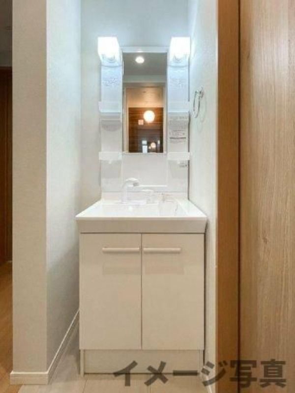 ��ʌ��������܎s����厚�y���̃A�p�[�g�̐��ʏ�