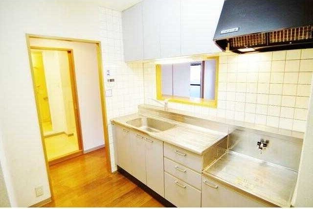 ��ʌ��z�J�s�����P���ڂ̃}���V�����̃L�b�`��