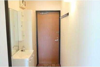 ��ʌ��������܎s��{����ؒ��S���ڂ̃}���V�����̌���