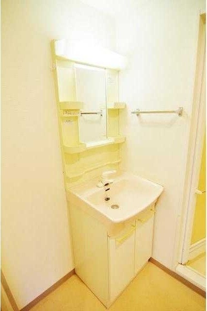 ��ʌ��z�J�s�����P���ڂ̃}���V�����̐��ʏ�