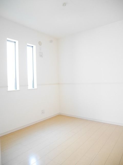 ��ʌ��@�c�s�Β��R���ڂ̃A�p�[�g�̂��̑������E�X�y�[�X