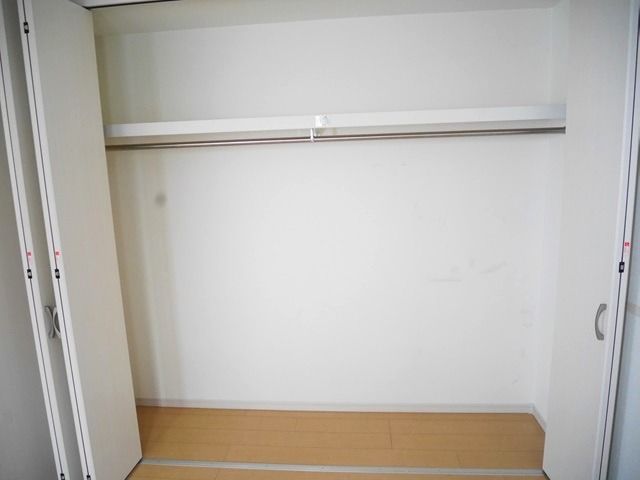 ��ʌ��@�c�s�Β��R���ڂ̃A�p�[�g�̎��[