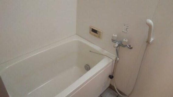 ��ʌ��������܎s������厚�@���̃A�p�[�g�̃o�X