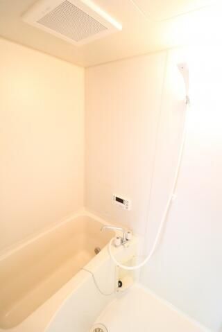 ��ʌ��������܎s�����擌��{�P���ڂ̃A�p�[�g�̃o�X