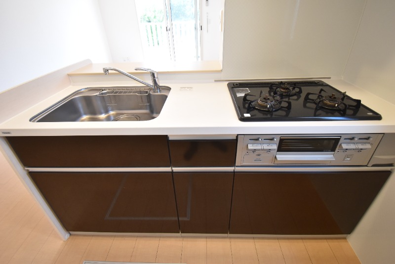 ��ʌ��������܎s����厚���V�n�̃A�p�[�g�̃L�b�`��