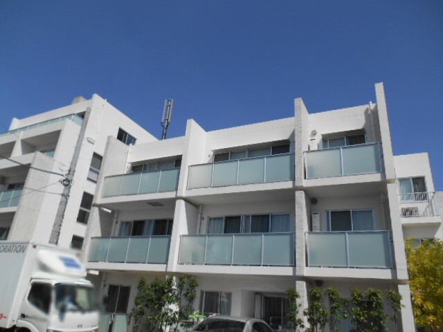 ��ʌ��������܎s�Y�a��̉ƂU���ڂ̃}���V�����̌����O��