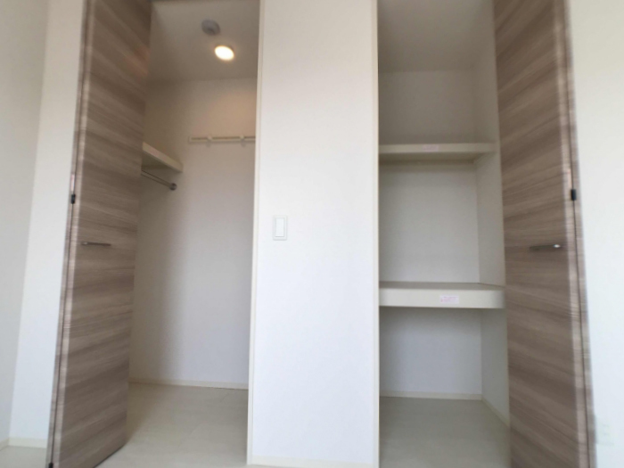 ��ʌ��z�J�s���C�N�^�E���X���ڂ̃A�p�[�g�̎��[