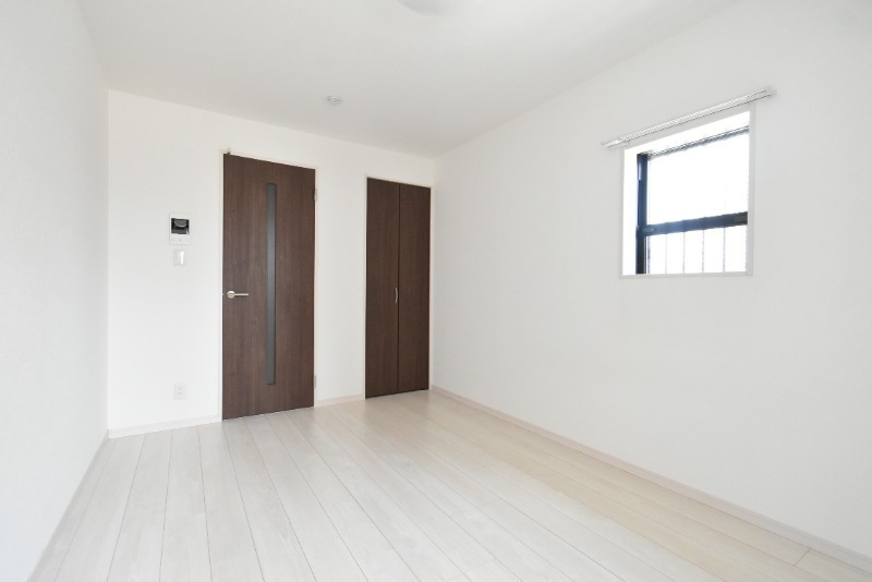 ��ʌ��������܎s���搼�x�X���ڂ̃A�p�[�g�̋��ԁE���r���O