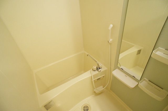 ��ʌ�����s�؂S���ڂ̃}���V�����̃o�X