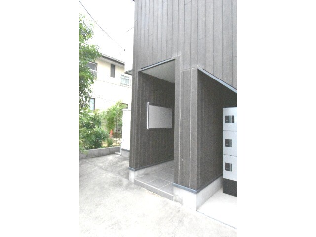 ��ʌ��������܎s�������a�c���P���ڂ̃A�p�[�g�̃G���g�����X