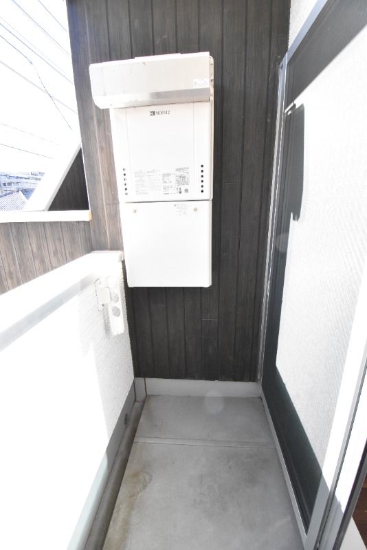 ��ʌ��������܎s�������a�c���P���ڂ̃A�p�[�g�̃o���R�j�[