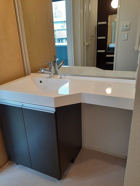 ��ʌ��������܎s����{�O���̃A�p�[�g�̐��ʏ�