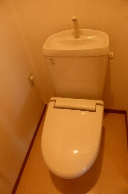 ��ʌ�����s�����Q���ڂ̃A�p�[�g�̃g�C��