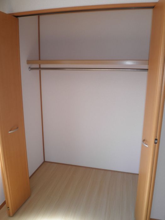 ��ʌ��������܎s�k����i���Q���ڂ̃A�p�[�g�̎��[