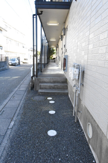 ��ʌ��������܎s�k����i���Q���ڂ̃A�p�[�g�̃G���g�����X