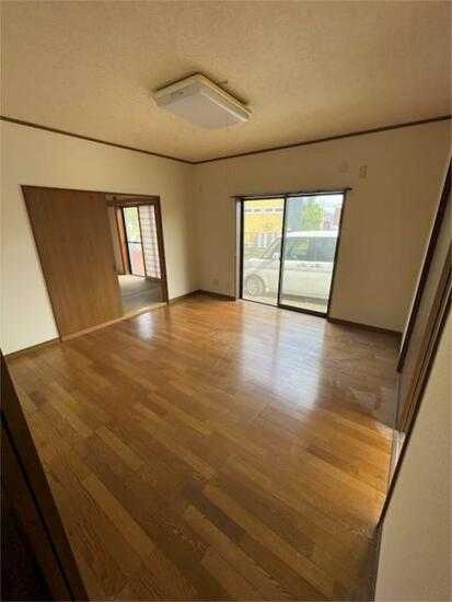 ��ʌ��������܎s��΋�厚���������̃A�p�[�g�̋��ԁE���r���O