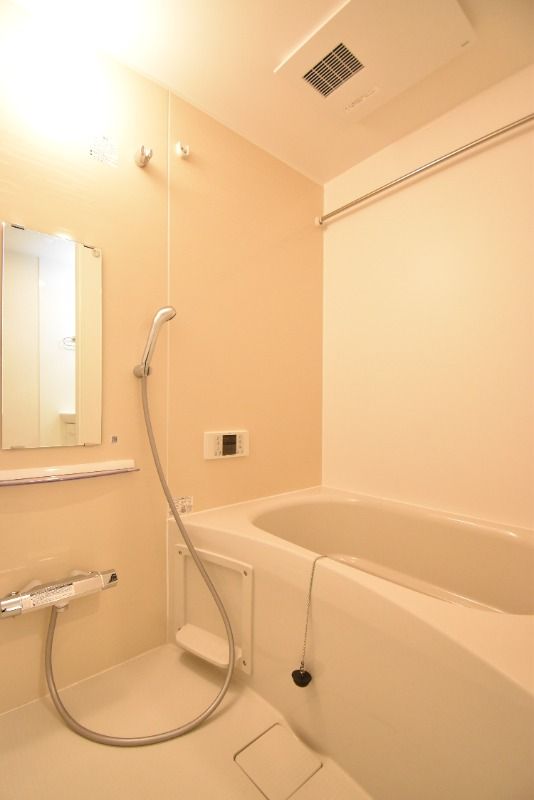 ��ʌ��z�J�s�{�{���R���ڂ̃A�p�[�g�̃o�X