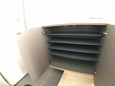 ��ʌ�����s�씵���J�S���ڂ̃A�p�[�g�̂��̑�