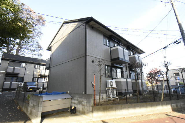 ��ʌ��k�����S�ɓޒ��厚�H�т̃A�p�[�g�̌����O��