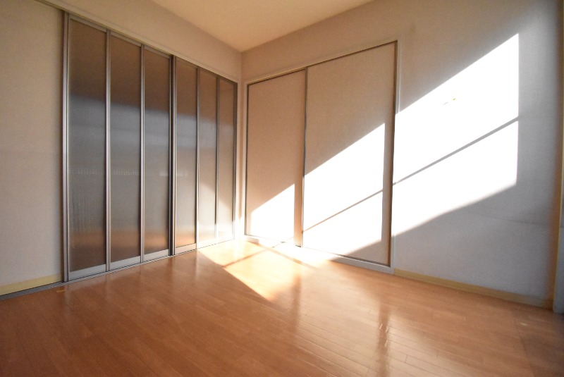 ��ʌ��������܎s�k��{�����̃A�p�[�g�̂��̑������E�X�y�[�X