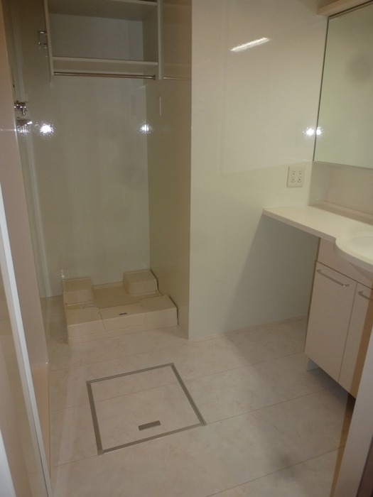 ��ʌ�����s�핽�Q���ڂ̃A�p�[�g�̂��̑�