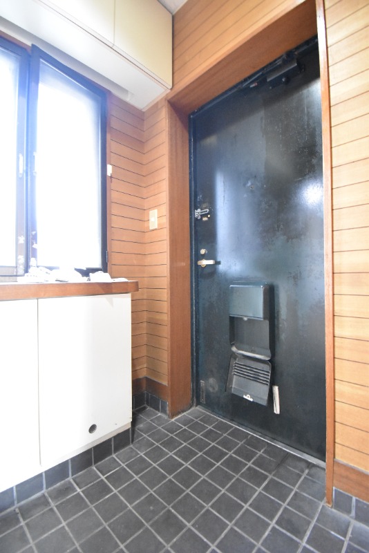 ��ʌ��������܎s��{��听���R���ڂ̃}���V�����̌���