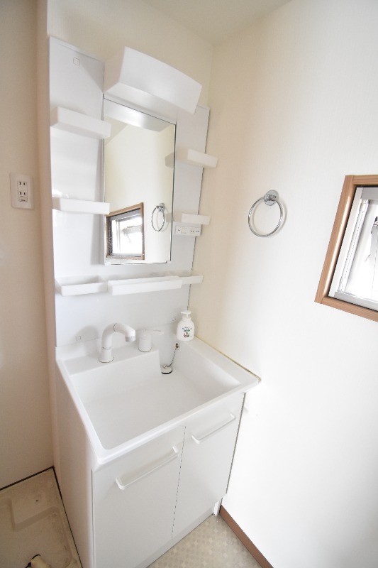 ��ʌ��������܎s��{��O���Q���ڂ̃}���V�����̐��ʏ�