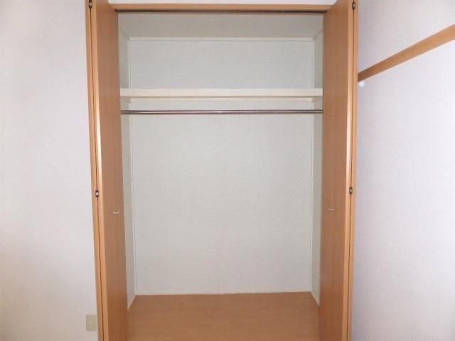 ��ʌ�����s�؂S���ڂ̃A�p�[�g�̎��[