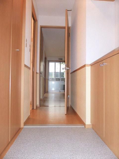 ��ʌ�����s�؂S���ڂ̃A�p�[�g�̌���