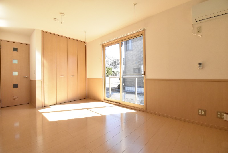 ��ʌ��������܎s��{��O���S���ڂ̃A�p�[�g�̋��ԁE���r���O