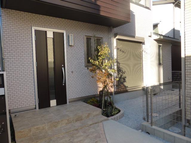 ��ʌ��������܎s�������J�U���ڂ̈�ˌ��ẴG���g�����X