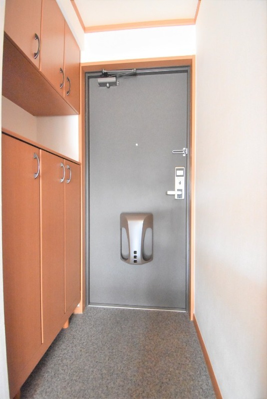 ��ʌ��z�J�s�V�z�J�Q���ڂ̃}���V�����̌���