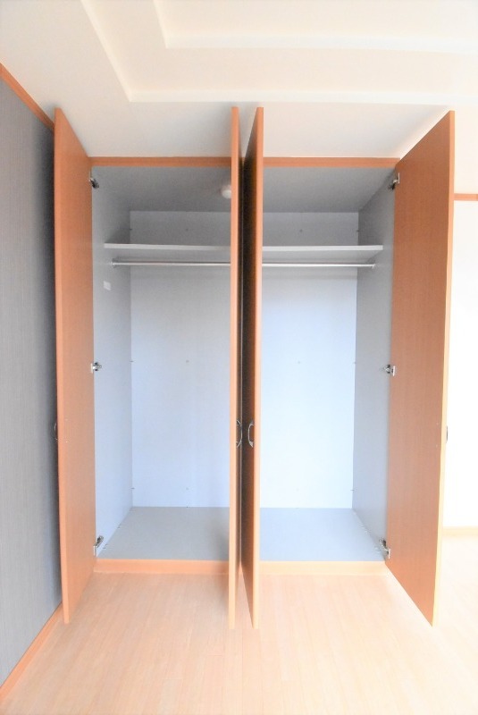 ��ʌ��z�J�s�V�z�J�Q���ڂ̃}���V�����̎��[