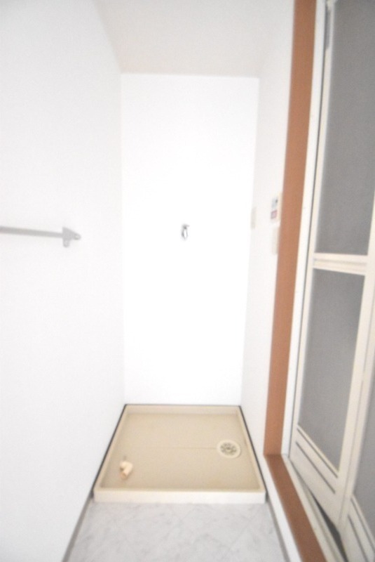 ��ʌ��z�J�s�V�z�J�Q���ڂ̃}���V�����̂��̑��ݔ�