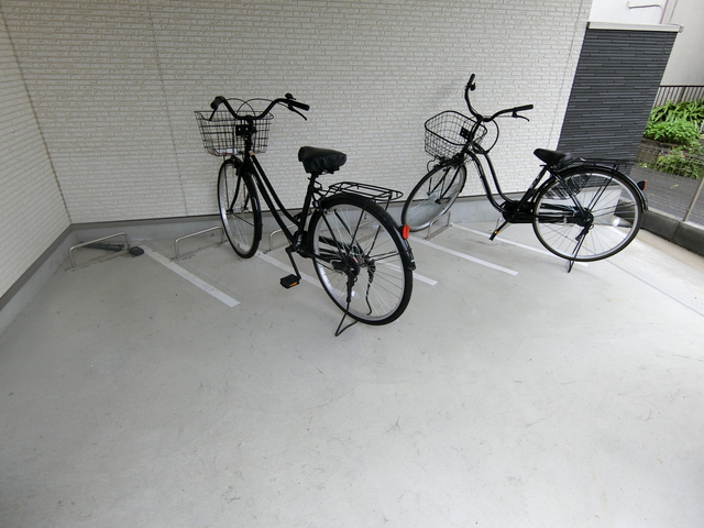 ��ʌ��������܎s��΋���q�P���ڂ̃A�p�[�g�̂��̑�