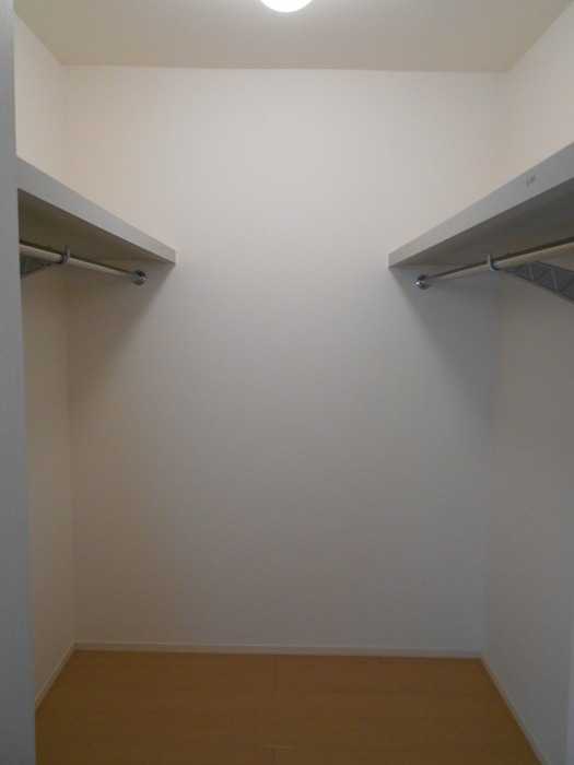 ��ʌ��z�J�s��z�J�P���ڂ̃A�p�[�g�̎��[