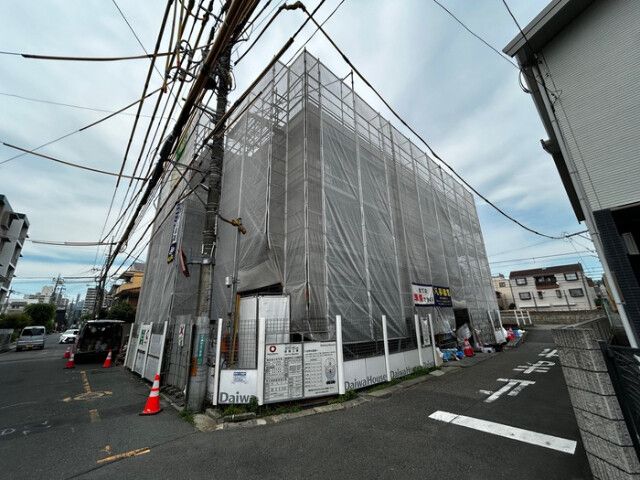 ��ʌ��������܎s�Y�a��k�Y�a�T���ڂ̃A�p�[�g�̌����O��