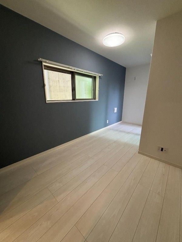 ��ʌ��������܎s��{��O���Q���ڂ̃A�p�[�g�̋��ԁE���r���O