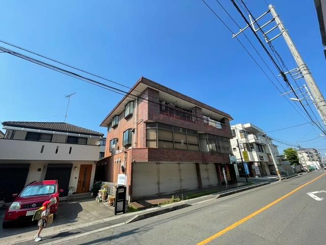 ��ʌ��������܎s��{��㏬���̃A�p�[�g�̌����O��