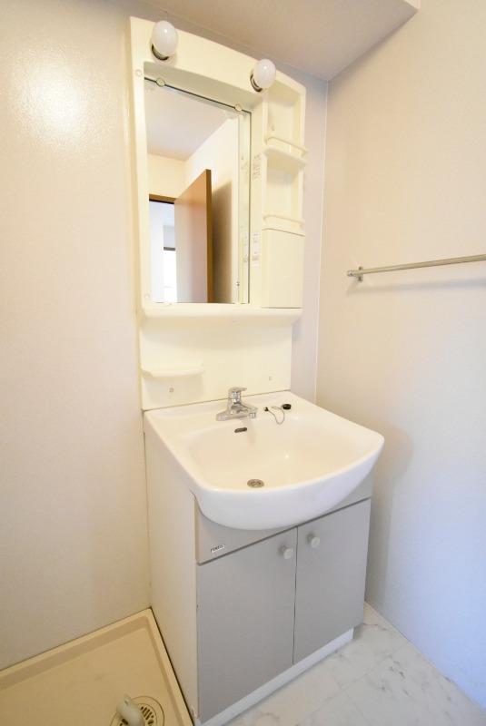 ��ʌ��������܎s��{��O���S���ڂ̃A�p�[�g�̐��ʏ�