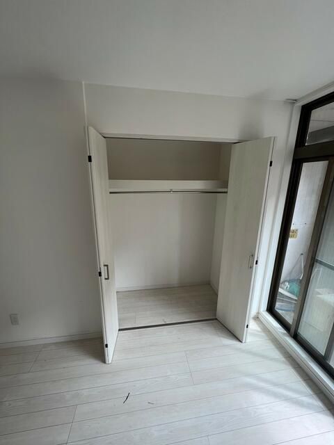 ��ʌ��������܎s��{��㏬���̃A�p�[�g�̎��[