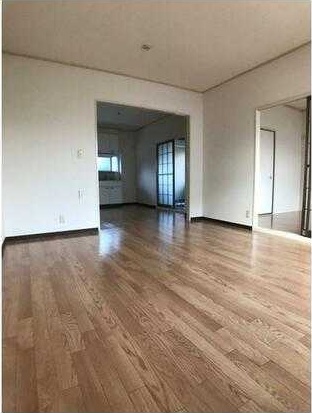 ��ʌ��������܎s��΋�钬�Q���ڂ̃A�p�[�g�̋��ԁE���r���O