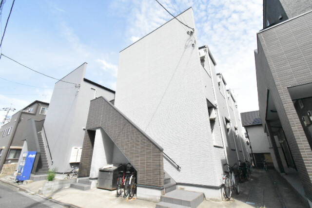 ��ʌ��������܎s�΋�厚��Ԗ�1670-6�̃A�p�[�g�̌����O��