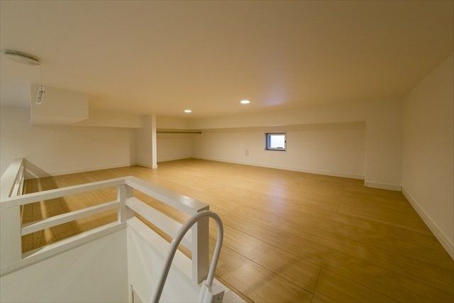 ��ʌ��������܎s�΋�厚��Ԗ؂̃A�p�[�g�̂��̑������E�X�y�[�X