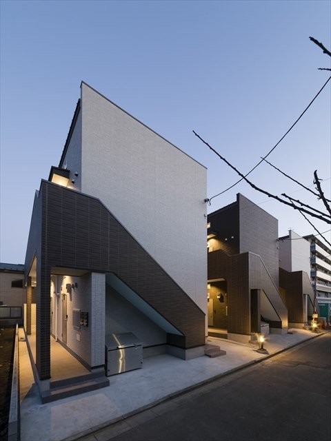 ��ʌ��������܎s�΋�厚��Ԗ؂̃A�p�[�g�̃G���g�����X