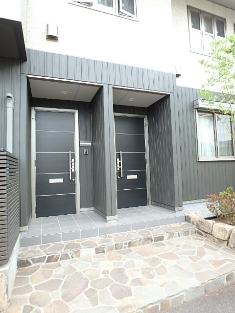 ��ʌ��������܎s������厚�쒆��̃A�p�[�g�̃G���g�����X