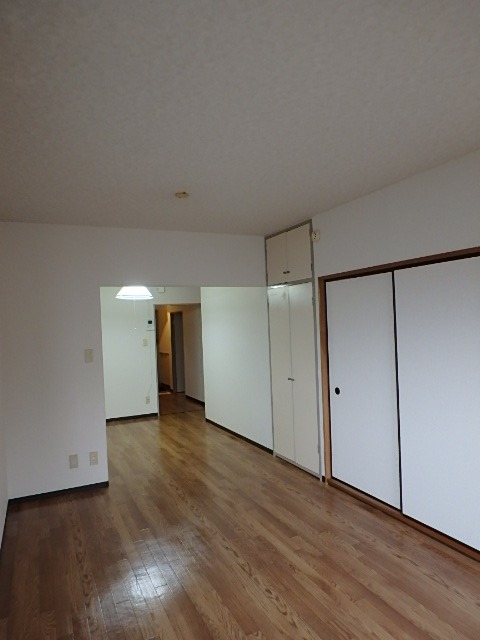 ��ʌ��������܎s��{��㏬���̃}���V�����̋��ԁE���r���O