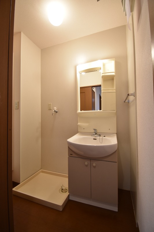 ��ʌ��������܎s��{��O���S���ڂ̃A�p�[�g�̐��ʏ�