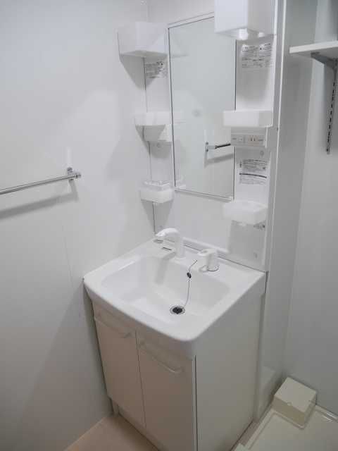 ��ʌ��������܎s�����擌��{�V���ڂ̃A�p�[�g�̐��ʏ�